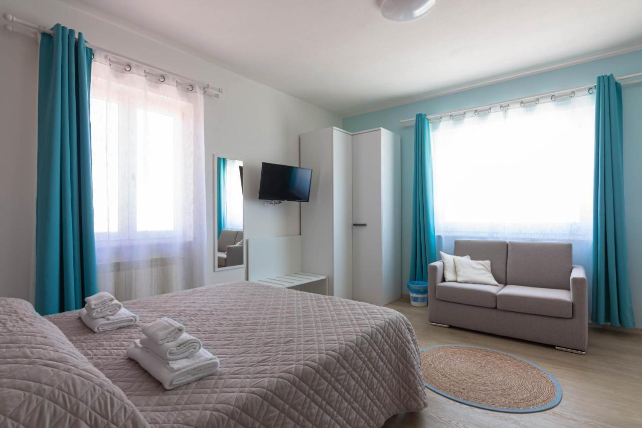 Roccabianca Rooms & Studios Stintino Buitenkant foto