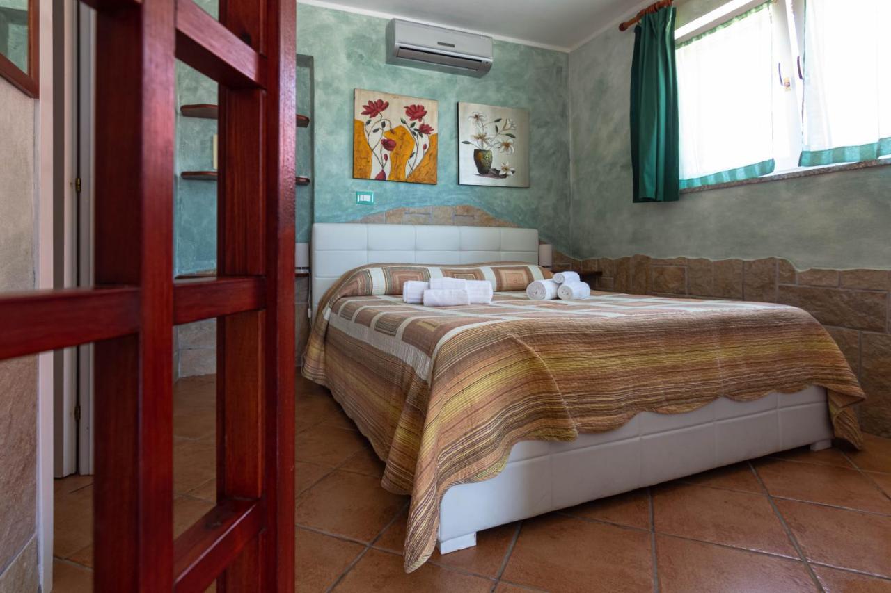 Roccabianca Rooms & Studios Stintino Buitenkant foto