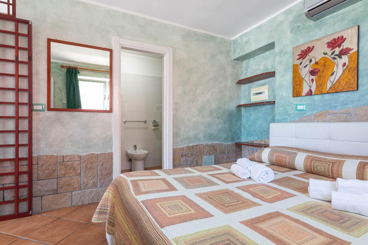 Roccabianca Rooms & Studios Stintino Buitenkant foto